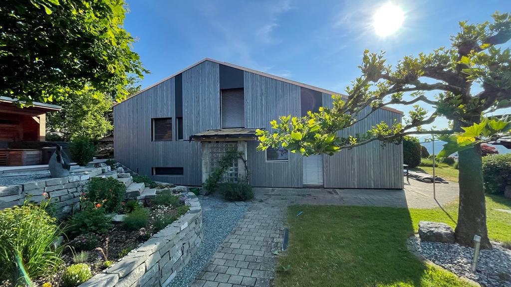 Rénovation d'une façade ventilée en bois par FS Habitat