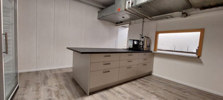 Installation-cuisines-traditionnelle-professionnelle_Cottens_4.jpg