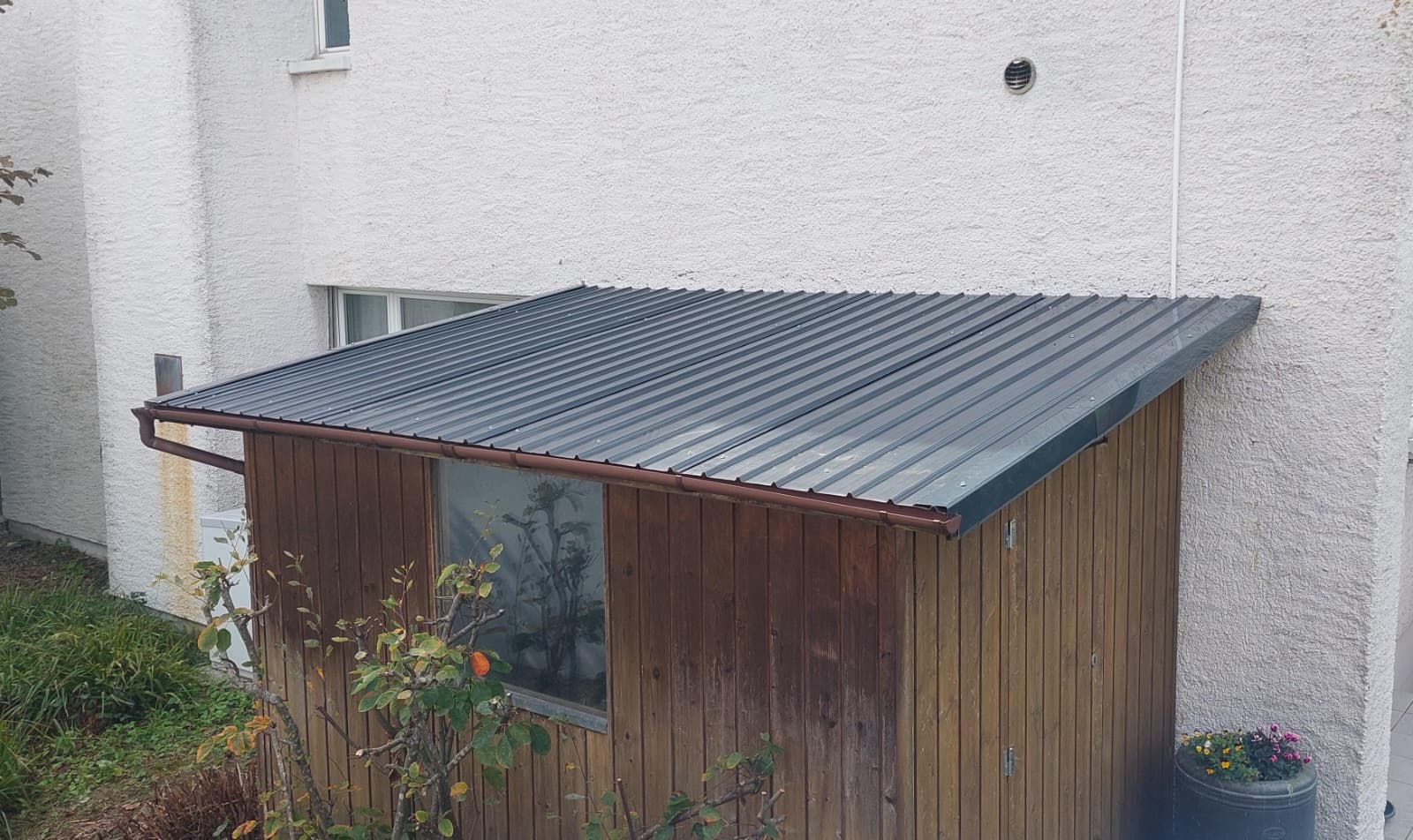 Réparation d'une toiture à Ittigen